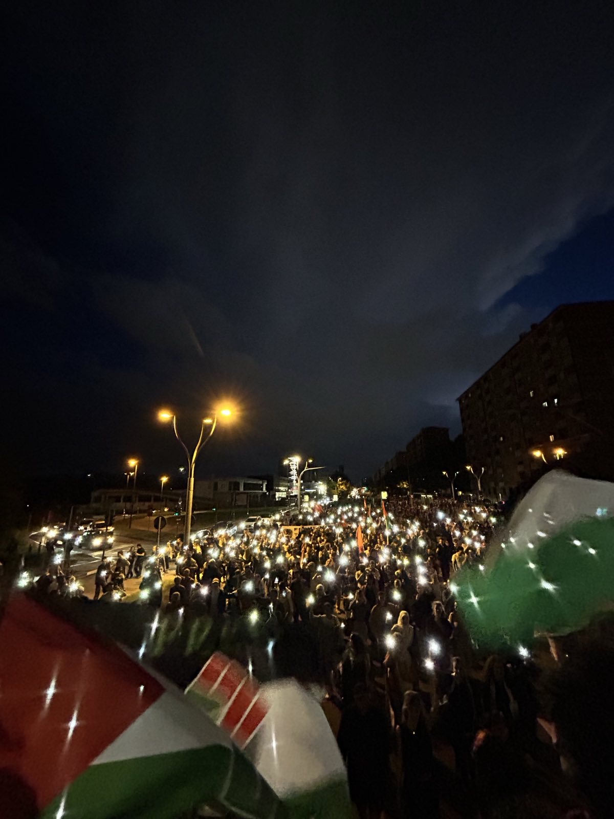 No alla sorveglianza speciale per Stefano e Sara! Criminale è chi fa la guerra e distrugge la nostra terra!